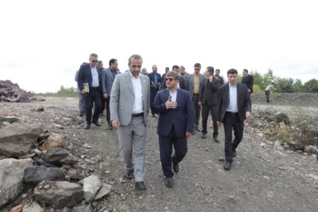 جبار علی ذاکری مدیرعامل شرکت راه آهن کشور در منطقه آزاد انزلی: مجتمع بندری کاسپین از بنادر مهم دریای کاسپین است که قادر به ایفای نقش مهمی در توسعه مناسبات کشورهای منطقه خواهد بود.+ گزارش تصویری