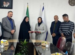 اعطای حکم دهیاری توسط خانم مهندس شجاعی بخشدار مرکزی لاهیجان/ خانم فلاح توشه جو دهیار بازکیاگوراب شد. +تصاویر